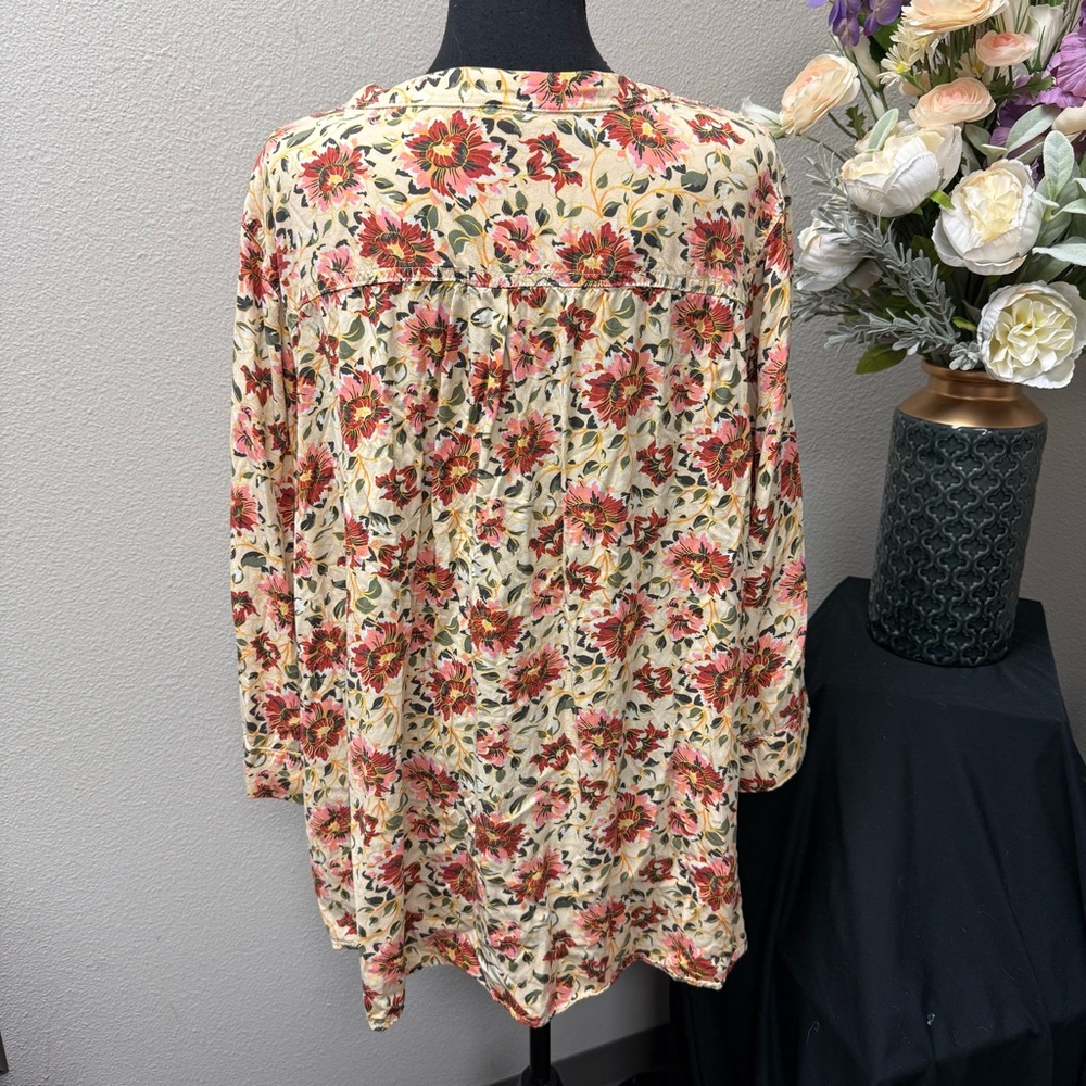 Torrid Floral Boho Tunic Blouse 5 Cream Pink Fall Print Lightweight Top - Picture 3 of 7